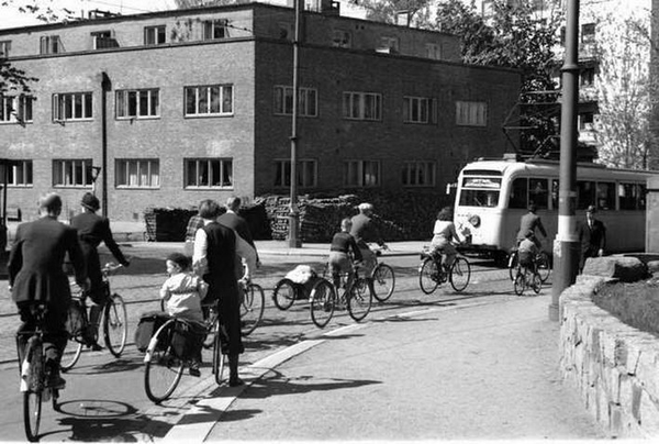 Skøyen, sankthansaftan 1941. Bilete frå  oslobilder.no. CC BY-NC-SA